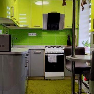 Продам трикімнатну квартиру в Вишневому