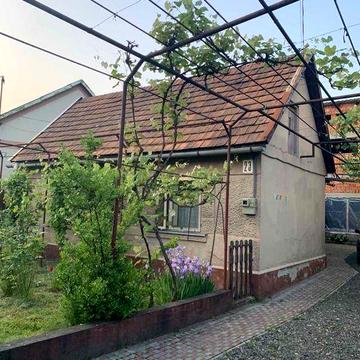 Продам будинок в Хусті