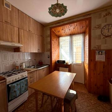 Василя Комендаря вул.