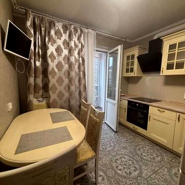 Бориса Гмирі вул., 12-Б