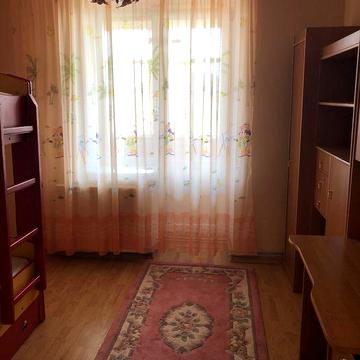 Здається 3 кімнатна квартира