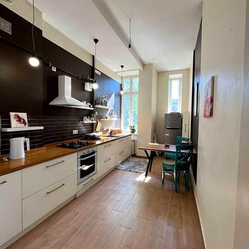 Продаж 3к Квартира Першотравнева вулиця