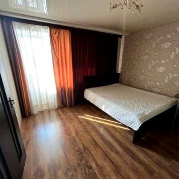 Оренда 1 к. На короткий термін.1 місяць. Р-н 700 річчя
