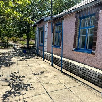 Продаж житлового будинку