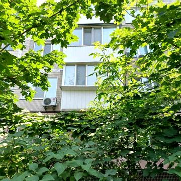 Героїв полку Азов 13 А.1-кімнатна,метро Оболонь.Продаж.