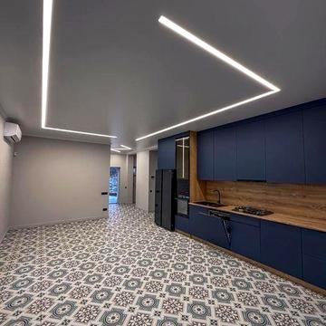 Одноповерховий з якісним ремонтом, газом, вул. Михайловського!