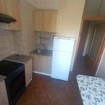 Сдам 2 ком кв на Сахарова/Высоцкого