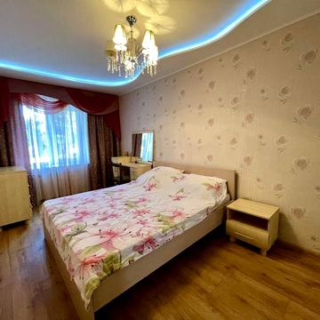 Продаж квартири на вул. Українська