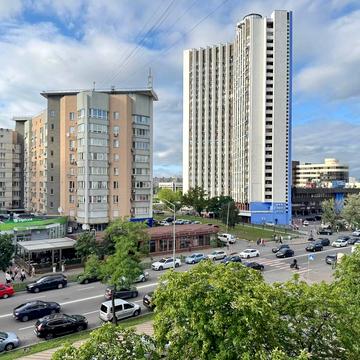 Раїси Окіпної вул., 5