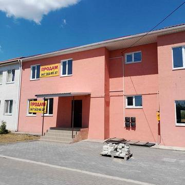 Продам 2-х этажный котедж возле голубого озера