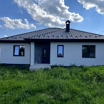 Будинок в чистовому стані.