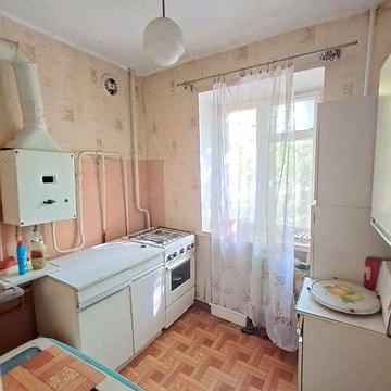 Продаж 3-кімнатної квартири по вул. Космічний