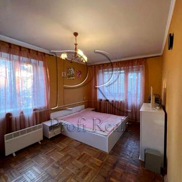 Відрадний просп. (Чубаря), 10-А