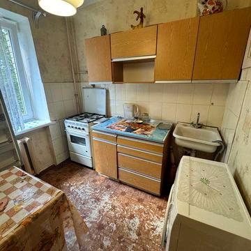 Продам 2х кімнатну квартиру Теліги 23а Дорогожичі 2хв пішки тихий двір