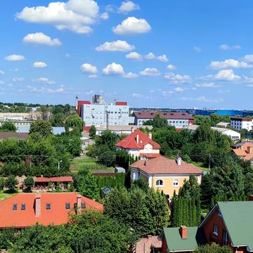 Машинобудівників вул., 15