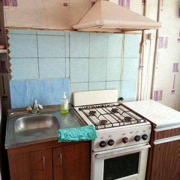 Продам 1-но кімнатну квартиру у центрі Покрова