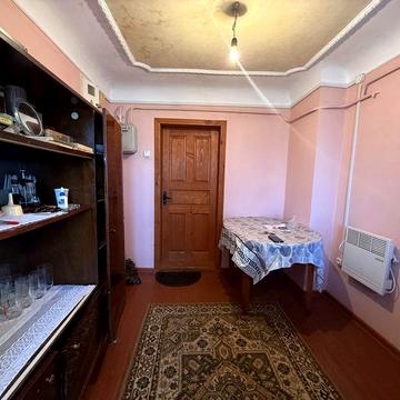 1 кімнатна квартира по вул . Хортицькій