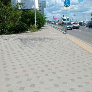 СТО Київ - ділянку 20 сот - за авторинком Жулян гараж та будинок.Здам