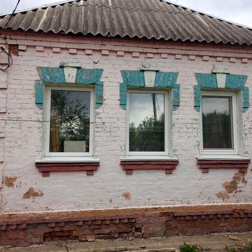 Продам будинок в передмісті на трасі