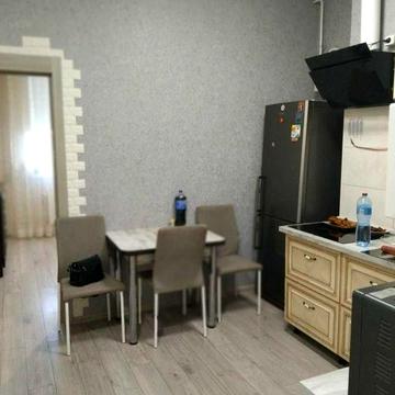 Продам "Евродвушку" в новом доме на Бочарова Атриум, ремонт.