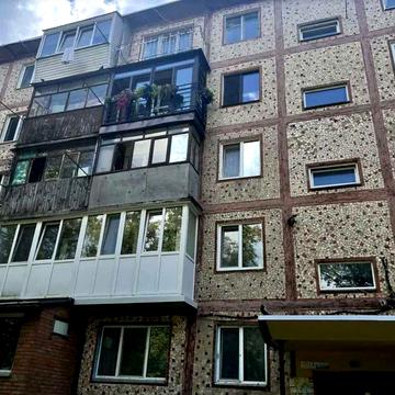 Продам 3к. квартиру на просп. Космонавтів