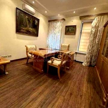 Продаж квартири у центрі міста Шота Руставелі 30В