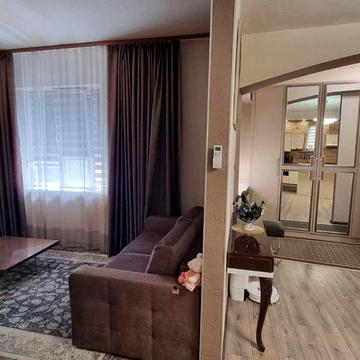 Оренда квартири  2к кімнати 83 кв.м  на Підгірній в центрі