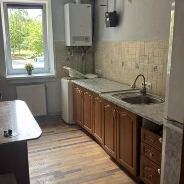 Здається в довгострокову оренду 2 кімнатна квартира Коновальця