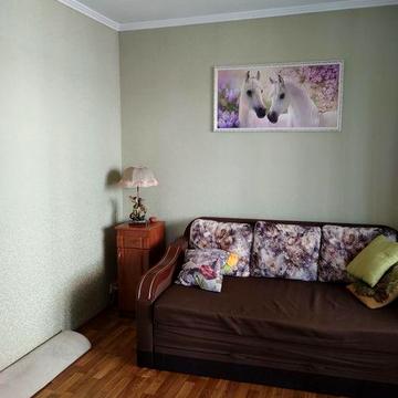 Продається 2 кімнатна квартира з гаражем