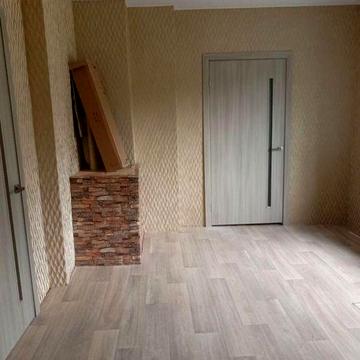 ЦЕНТР.Продам пол дома в центре .200 м.от реки. За сертификат.