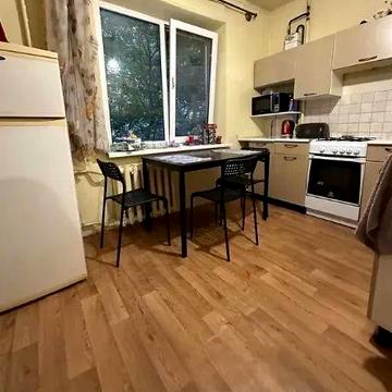 Продам 1кчешку ж/м Тополя-3/панікахи/тополина/шевченківський/тополь