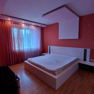 Продам 3 кім кв пр Героїв Харкова 128-а, метро Заводська 5 хв