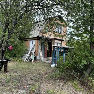 Продається дачний будинок