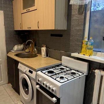 Сдам 2 ком кв Преображенская Рядом Привоз Можно с животными!!! Код1063