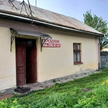 Продаеться будинок в С.М.Т.  Глиняни Львівської обл.