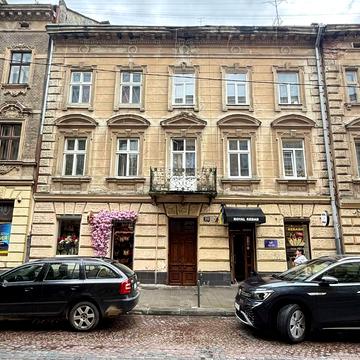 Пекарська вул., 20