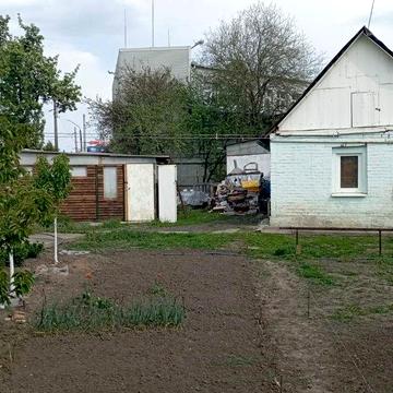 Срочно продам! Частина будинку з земельною ділянкою 4 сотки.