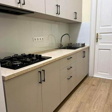 Продаж 2 к квартири по вул. Корзо . Історичний Центр