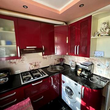Продам маленький будинок, центр міста