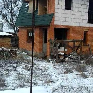 Срочно Продам дом с постройками