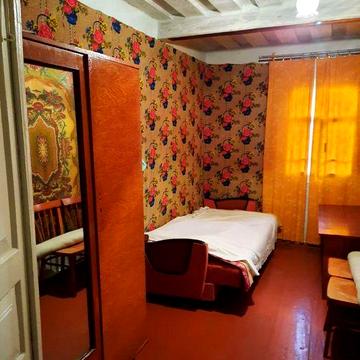 Продаж будинку. Романів.