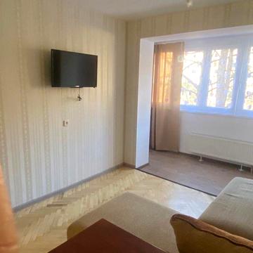 Митрофана Довнар-Запольського вул., 9