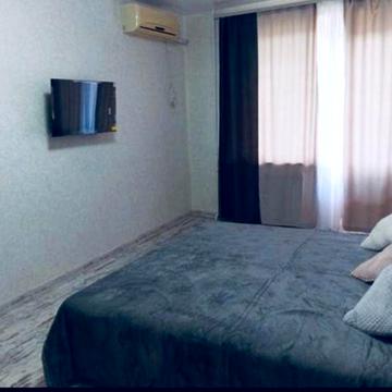 Власниця. Продам квартиру в центрі на 1 поверсі, тільки після ремонту.