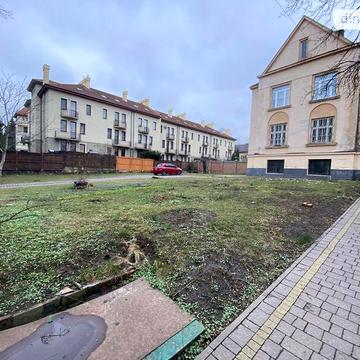 Продаж 3к Квартира Коновальця Євгена вулиця