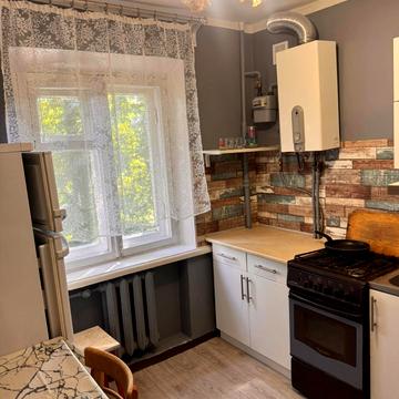 Смілянська вул., 7