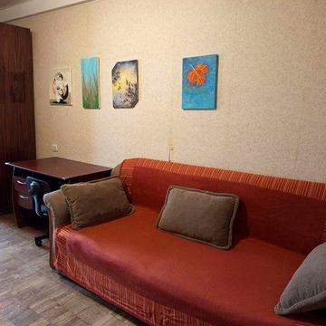 Сдам 2ух ком.квартиру,метро Лесная-10500грн