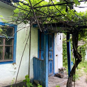 Терміново! Продам будинок у зручному районі Саврані – $7000
