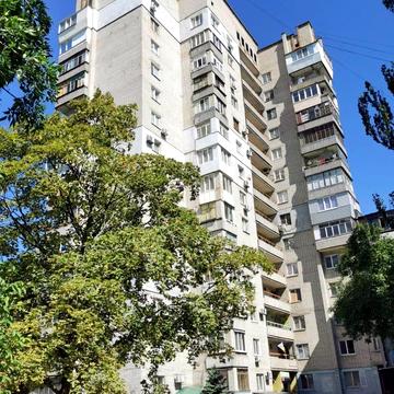 Північно-Кільцева вул., 10