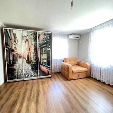 Продам половину будинку на Новомиколаївці