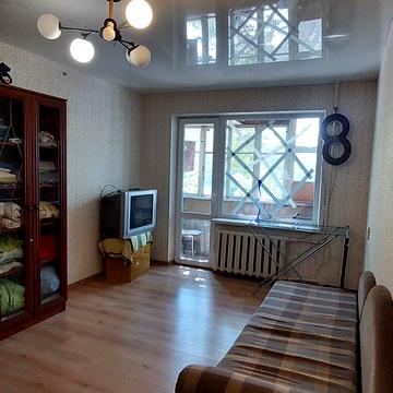 Сімї Глодан вул., 13